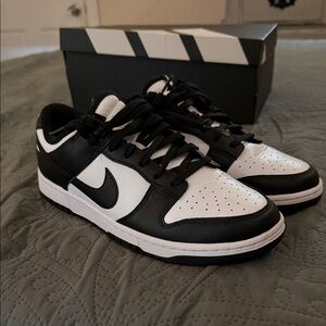 Women’s size 11 Nike Dunks